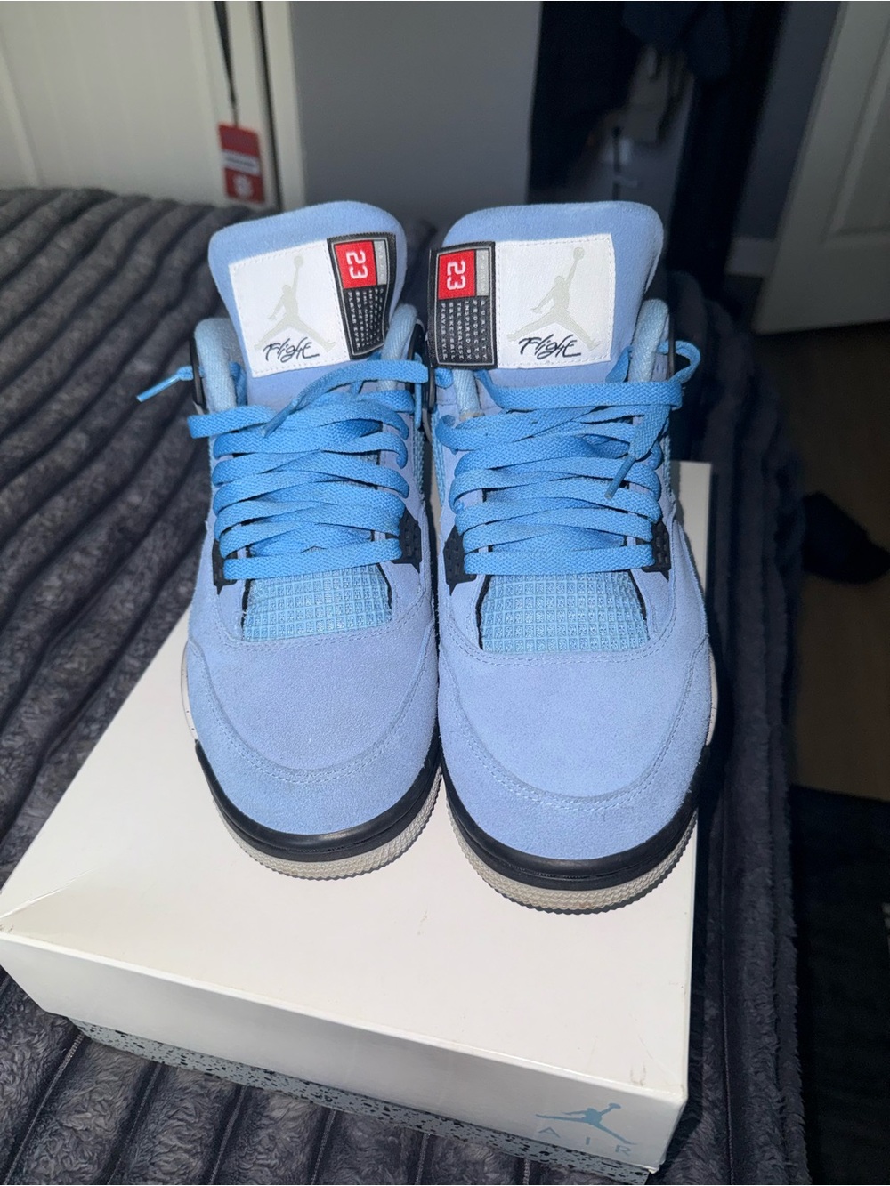 Jordan 4 UNC
